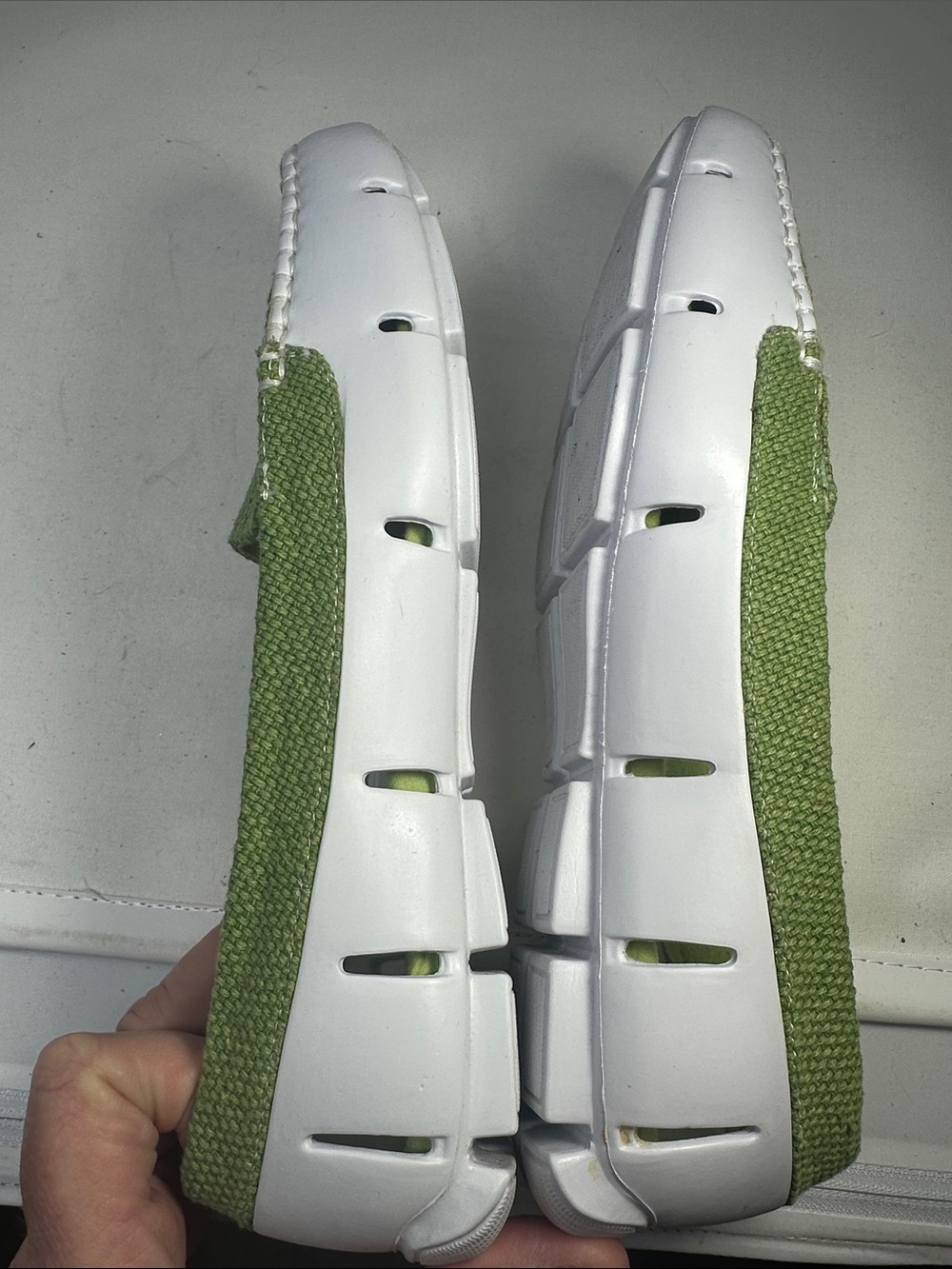 33 degrees water shoes Size 9 - Picture 2 of 7